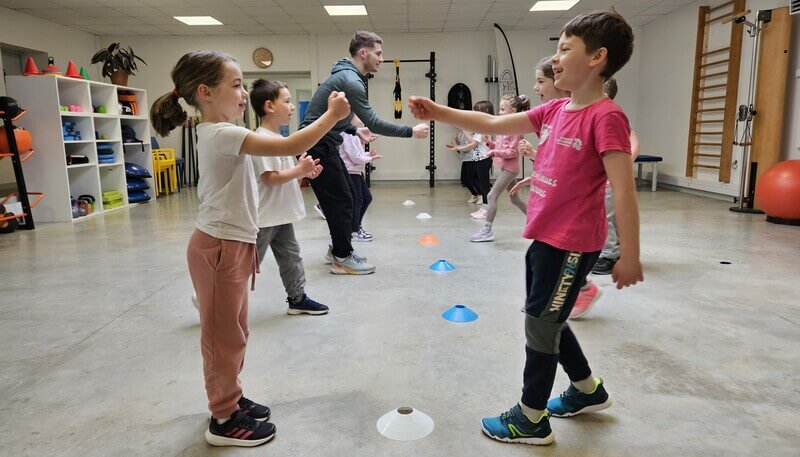 //www.clubsportsante.com/wp-content/uploads/2025/09/famille-club-sport-sante1.jpg
